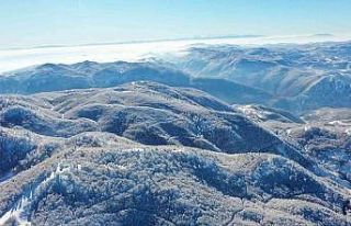 İki kayak merkezinin zirvesi tek karede buluştu