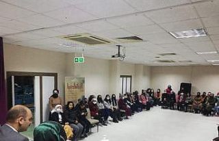 İl Müdürü Özdemir öğrencilerle bir araya geldi