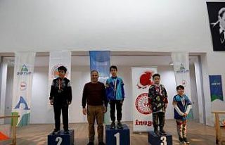 İl şampiyonasını 7 kupa 25 madalya ile tamamladılar