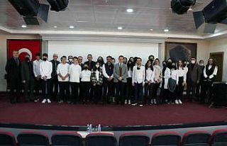 İmam Hatip meslek yarışma ödülleri verildi