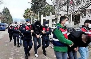 İmzayı atıp hırsızlığa gittiler