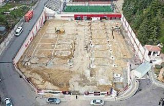 İncirli semt pazarında hummalı çalışma