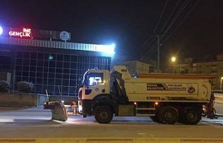 İnegöl Belediyesi tüm personeliyle sahada