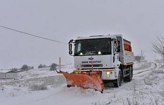 İnönü’de karla mücadele çalışmaları aralıksız...