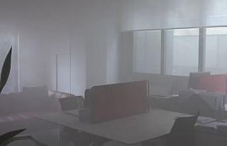 İş merkezindeki buzdolabında çıkan yangın korkuttu