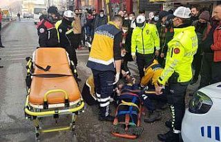 İşçi servisinin çarptığı yaşlı adam yaralandı