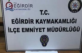 Isparta’da durdurulan araçtaki şahsın üzerinden...