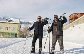 İspir Doğa Sporları Derneği üyeleri Ovit Dağı’nda...