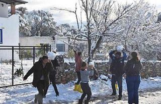 İstanbul’a çile olan kar, Bodrum’a neşe oldu