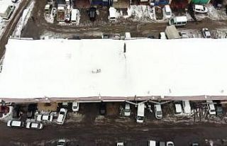 İstanbul’a yağan kar oto sanayilerde yoğunluk...