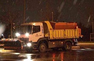 İstanbul’da beklenen kar yağışı etkisini göstermeye...