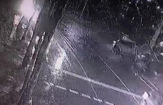 İstanbul’da feci kaza kamerada: Motor tamamen koptu,...