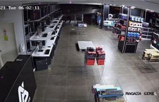 İstanbul’da teknoloji mağazasında soygun: Hırsızlık...