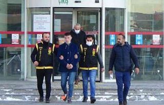 İterek otomobil çaldılar