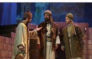 İzmir Devlet Tiyatrosu, ‘Hacı Bektaş’ adlı...