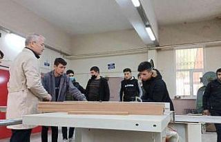 İzmir’de fabrika gibi okul: Cirosu 1 milyon TL’ye...