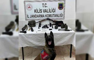 Jandarma Kilis’te göçmen kaçakçılarına göz...