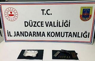 Jandarma uyuşturucu kullanıma geçit vermiyor
