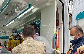 Jandarma  yaşlı kadın için seferber oldu