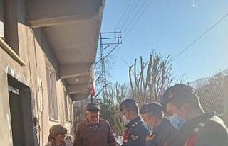 Jandarmadan şehit ailesine duygulandıran ziyaret