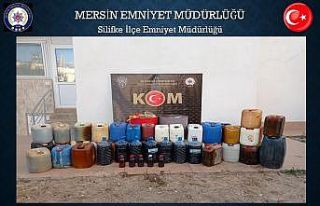 Kaçak akaryakıt satan 3 kişi suçüstü yakalandı