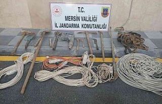 Kaçak kazı yapan 4 kişi suçüstü yakalandı