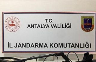 Kaçak kazı yapan 5 şüpheli jandarmaya suçüstü...