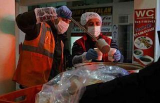 Kahramanmaraş’ta sıcak çorba ikramı