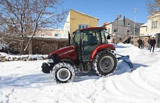 Kar bıçakları belediyeden, temizlik mahalleliden