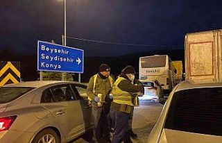 Kar ve tipi nedeniyle kapanan yolda kalan vatandaşlara...