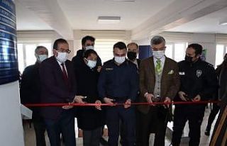 Karakalem resim sergisi yoğun ilgi gördü