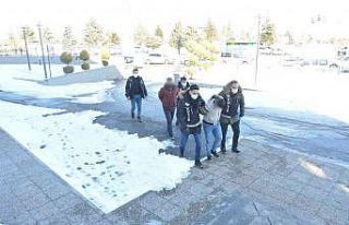 Karaman’da 2 kişi uyuşturucudan tutuklandı
