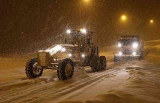 Karla mücadele gece boyu devam etti