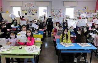 Karne heyecanı yaşayan öğrenciler ikinci dönemde...