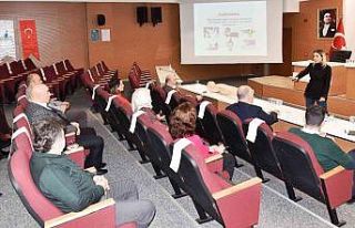 Kartepe Belediyesi’nin yetkililerine ilk yardım...