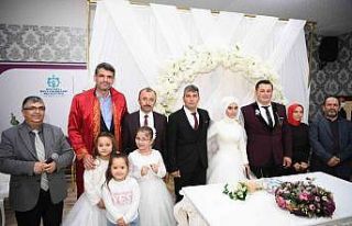 Kartepe’de 760 çift dünya evine girdi
