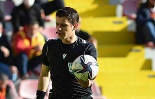Kasımpaşa-Kayserispor maçını Halil Umut Meler...