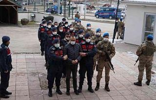 Kastamonu’daki FETÖ operasyonunda gözaltına alınan...