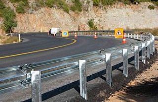 Kavaklıdere’de 5 km oto korkuluk yapıldı