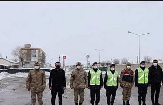 Kaymakam Çelik, yol kontrol ve emniyet noktalarını...