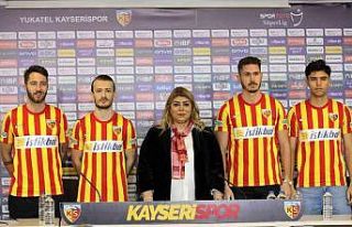 Kayserispor’da imza şov