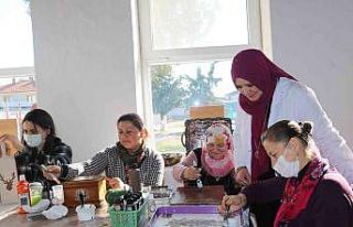 Kendi köyünde usta öğretici oldu, köy kadınlarına...