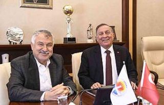 Kent Meydanı Projesi Büyükşehir’e devredildi