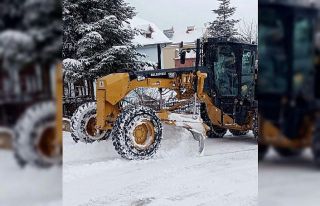 Kestel’de 24 saat karla mücadele sürüyor