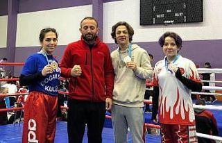 Kick Boks’ta 2 altın 1 gümüş madalya