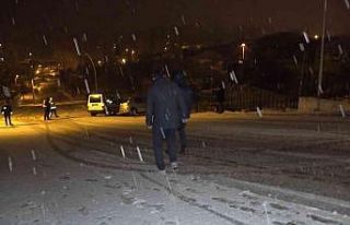 Kırıkkale’de beklenen kar yağışı başladı