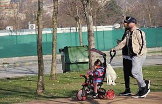 Kış günü 20 derece hava, şaşkına çevirdi