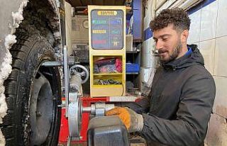 Kış lastiği taktırmakta geciktiler, kar yağışından...