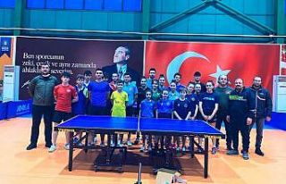 Kocasinan Masa Tenisi sporcuları milli takım kampında