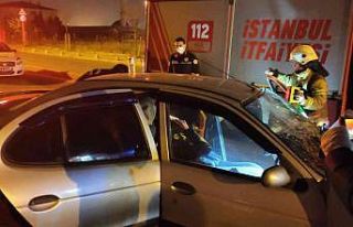 Kontrolden çıkan otomobil park halindeki minibüse...